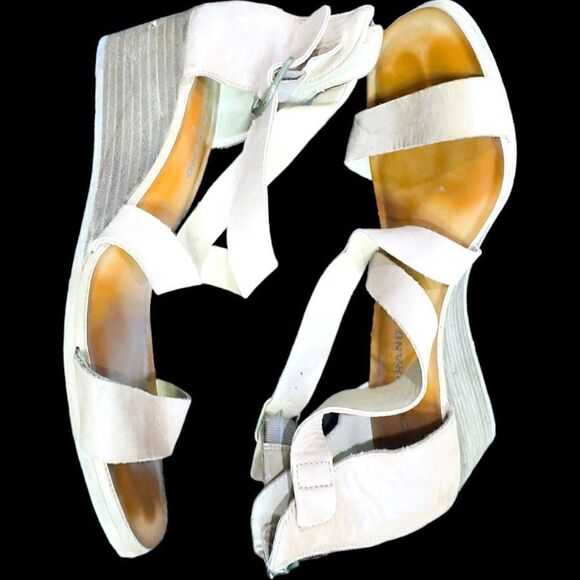 IVANKA TRUMP BCBG LUCKY BRAND HINGE LEATHER  Bundle Lot of 4 Pairs of Shoes Pump - Picture 7 of 9